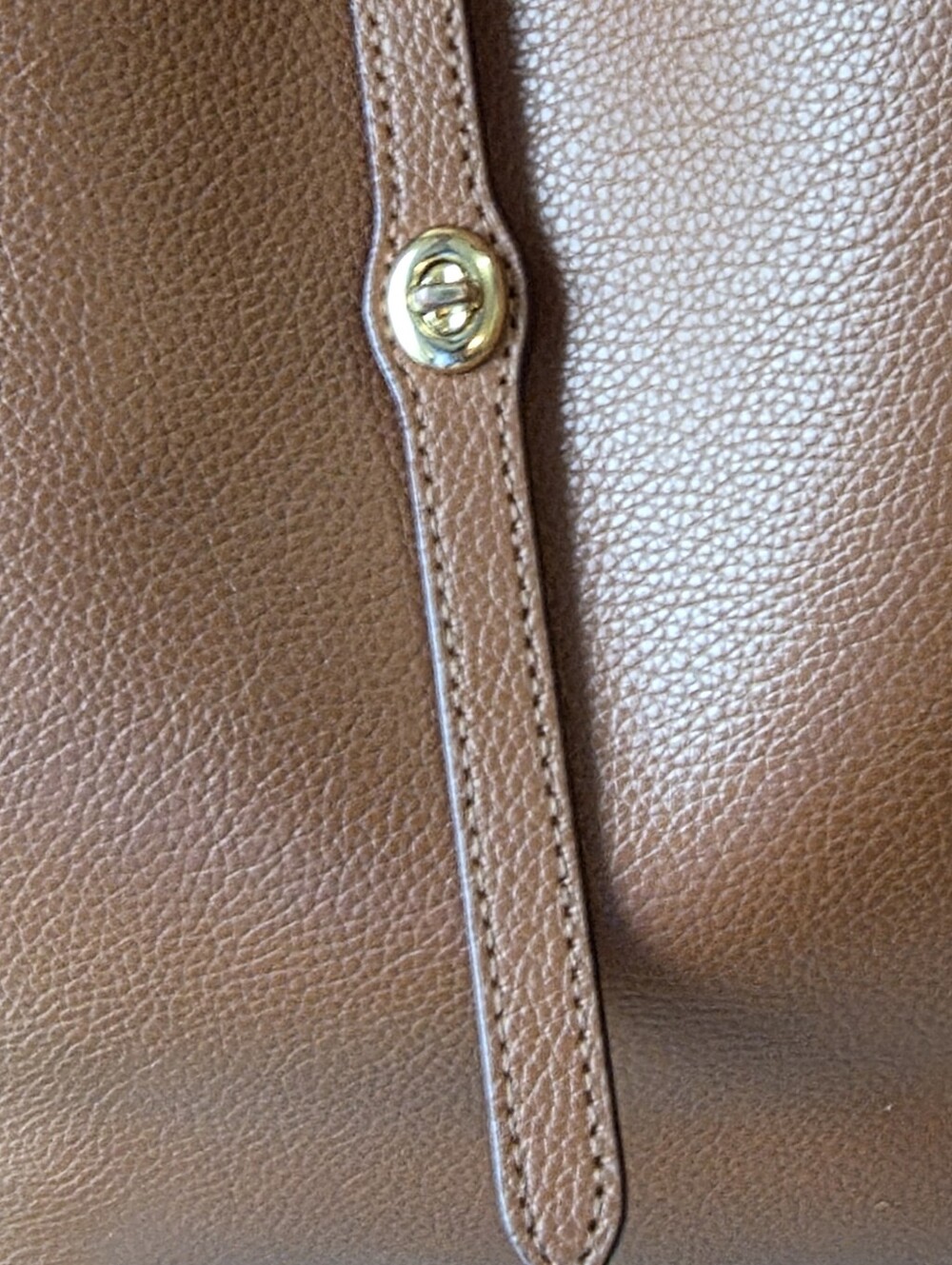 Coach Market Tote, Large (Flaws To Handles) - Picture 4 of 16